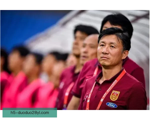 马德兴曝国足红牌入替李扬登场