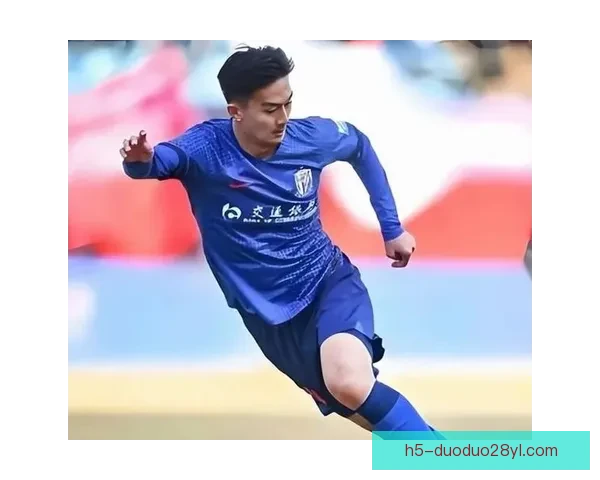 吴启鹏国青受伤提前返申花康复 吴启鹏国青受伤提前返申花康复